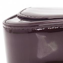 مملوكة مسبقًا Louis Vuitton Amarante Patent Leather Sobe Clutch