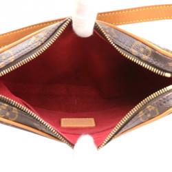 Pre Owned Louis Vuitton Monogram Canvas Croissant Shoulder Bag