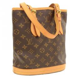 مملوكة مسبقًا حقيبة لوي فيتون باكت صغيرة كانفاس مونوغرامي