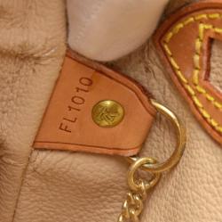 مملوكة مسبقًا حقيبة لوي فيتون باكت صغيرة كانفاس مونوغرامي