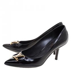 Pre Owned Louis Vuitton Black Leather Pointed Toe Pumps Size 37