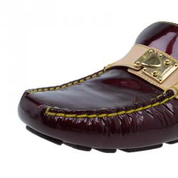 مملوكة مسبقًا حذاء لوفرز لوي فيتون زن جلد أحمر داكن مقاس 38.5