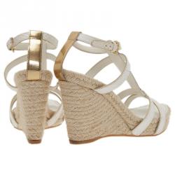 مملوكة مسبقًا صندل لوي فيتون باهاماس جلد أبيض سير حرف T نعل روكي سبادريه مقاس 37