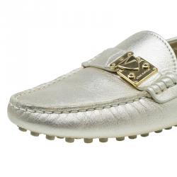 مملوكة مسبقًا Louis Vuitton Metallic Gold Leather Zen Loafers Size 35