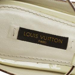 مملوكة مسبقًا صندل فلات لوي فيتون جلد كريمي لامع مقاس 38