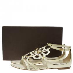 مملوكة مسبقًا صندل فلات لوي فيتون جلد كريمي لامع مقاس 38