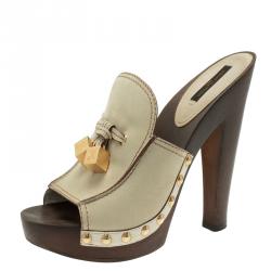 Pre Owned Louis Vuitton Cream Leather Logo Dice Clogs Size 39