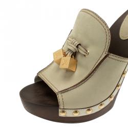 Pre Owned Louis Vuitton Cream Leather Logo Dice Clogs Size 39