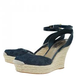 مملوكة مسبقًا صندل لوي فيتون كانفاس مونوغرامي أزرق كحلي كعب روكي إسبادريل مقاس 38