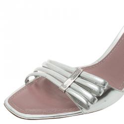 Pre Owned صندل سلايد لوي فيتون جلد فضي بأشرطة مقاس 39