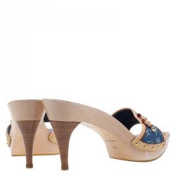 مملوكة مسبقًا صندل لوي فيتون جلد مونوغرامي وجينز أزرق مقاس 39