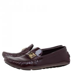 Pre Owned حذاء لوفرز لوي فيتون زين جلد لامع عنابي مقاس 37