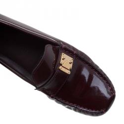 Pre Owned حذاء لوفرز لوي فيتون زين جلد لامع عنابي مقاس 37