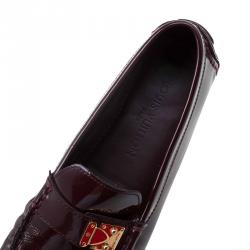 Pre Owned حذاء لوفرز لوي فيتون زين جلد لامع عنابي مقاس 37