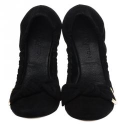 Pre Owned Louis Vuitton Black Suede Amulet Ballet Flats Size 36