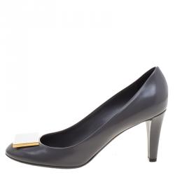 Pre Owned Louis Vuitton Grey Leather Magnetic Pumps Size 40