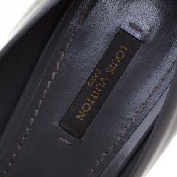 Pre Owned Louis Vuitton Grey Leather Magnetic Pumps Size 40