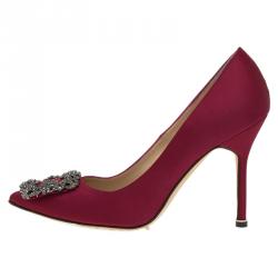 مملوكة مسبقًا Manolo Blahnik Red Satin Hangisi Embellished Pumps Size 37