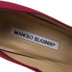 مملوكة مسبقًا Manolo Blahnik Red Satin Hangisi Embellished Pumps Size 37