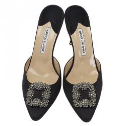 مملوكة مسبقًا Manolo Blahnik Black Satin Hangisi Mules Size 40.5