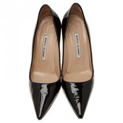 مملوكة مسبقًا حذاء كعب عالي مانولو بلانيك مقدمة مدببة جلد لامع أسودنوسيكابا مقاس 40