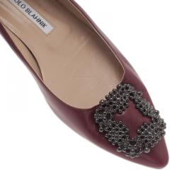 Pre Owned حذاء مانولو بلانيك هانغيسي جلد أحمر داكن باليرينا فلات مقاس 38.5