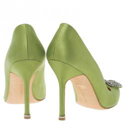 Pre Owned Manolo Blahnik Green Satin Hangisi Embellished Pumps Size 37