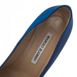 Pre Owned Manolo Blahnik Blue Embellished Satin Hangisi Pumps Size 37