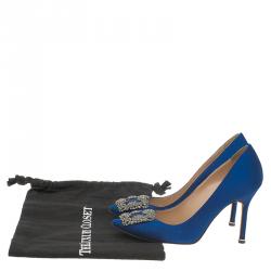 Pre Owned Manolo Blahnik Blue Embellished Satin Hangisi Pumps Size 37
