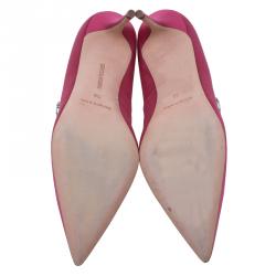 مملوكة مسبقًا Manolo Blahnik Pink Satin Nadira Embellished Pumps Size 38
