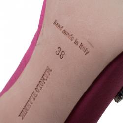 مملوكة مسبقًا Manolo Blahnik Pink Satin Nadira Embellished Pumps Size 38