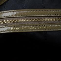 Pre Owned Marc by Marc Jacobs Olive Green Patent Leather Too Hot To Handle Hobo