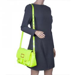 Pre Owned حقيبة كروس مارك باي مارك جاكوبس ويردي سيفتي جلد أصفر لامع 