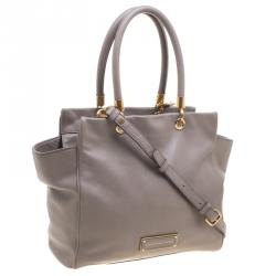 مملوكة مسبقًا حقيبة يد مارك باي مارك جاكوبس تو هوت تو هاندل جلد رصاصية