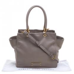 مملوكة مسبقًا حقيبة يد مارك باي مارك جاكوبس تو هوت تو هاندل جلد رصاصية