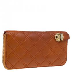 Pre Owned Marc Jacobs Orange Quilted Leather Deluxe Zip Around Wallet
