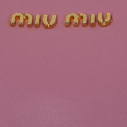 Pre Owned حقيبة معصم صغيرة ميو ميو جلد مثقب وردي