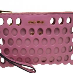 Pre Owned حقيبة معصم صغيرة ميو ميو جلد مثقب وردي