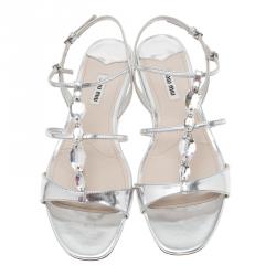 Pre Owned صندل ميو ميو بشرائط متعددة مزخرف جلد فضي مقاس 40