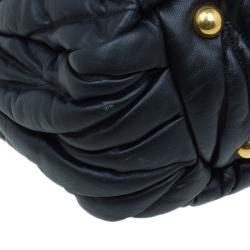 Pre Owned حقيبة يد ميو ميو باوليتو جلد ماتلاس سوداء