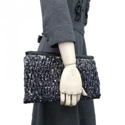 Pre Owned حقيبة كلتش ميو ميو بإطار ترتر سوداء