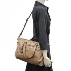 مملوكة مسبقًا Miu Miu Beige Vitello Shine Leather Tote