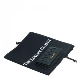 Pre Owned Miu Miu Black Leather Matelasse Flap Cardholder 