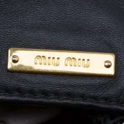 Pre Owned حقيبة ميو ميو يد علوية جلد وشبك بيج/ سوداء