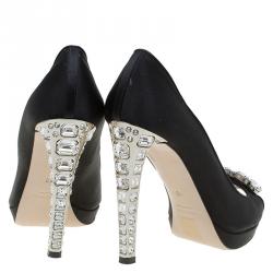 Pre Owned صندل ميو ميو بمقدمة مفتوحة مرصع جواهر ساتان أسود مقاس 40