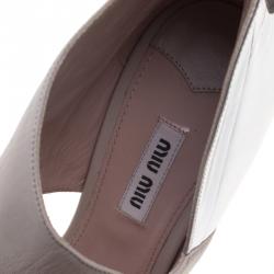 Pre Owned Miu Miu Two Tone Leather Asymmetrical Strap Peep Toe Pumps Size 38.5