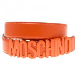 مملوكة مسبقًا حزام موسكينو جلد برتقالي بالشعار 105 سم
