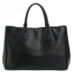 Pre Owned Prada Black Saffiano Medium Lux Tote