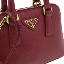 Pre Owned حقيبة برادا لوكس جلد سافيانو أحمر ميني للكتف