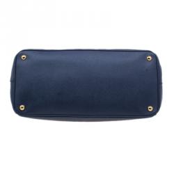 مملوكة مسبقًا حقيبة برادا سافيانو لوكس زرقاء كبيرة